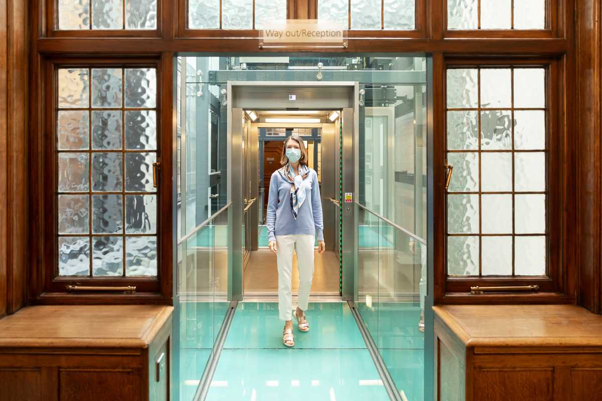 The Harley Street Clinic Diagnostic Centre glass walkway