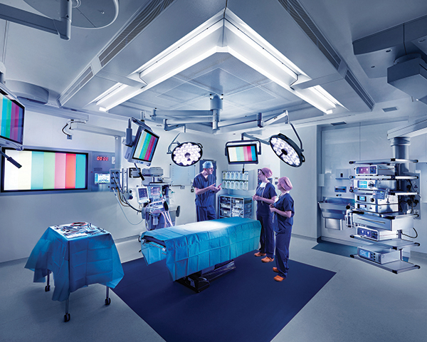 View of a operating theatre using a wide lens 